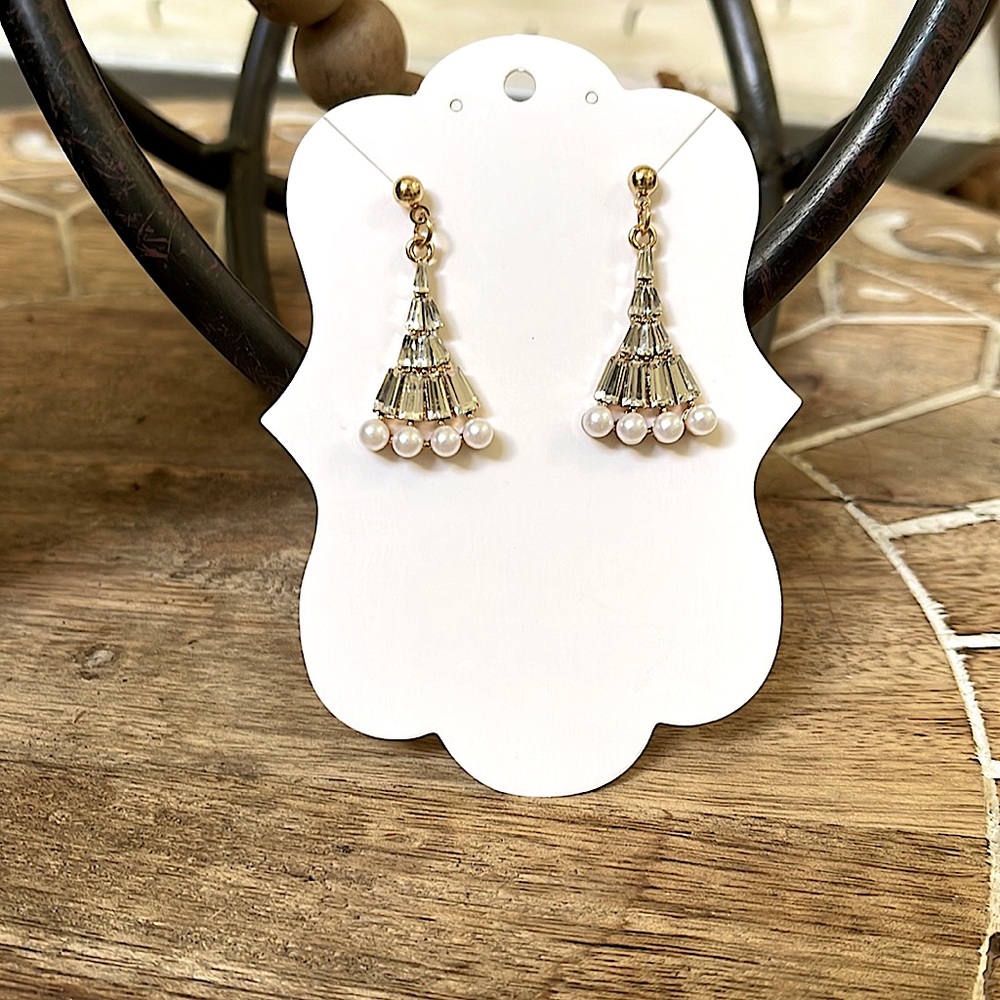 Gorgeous vintage earrings